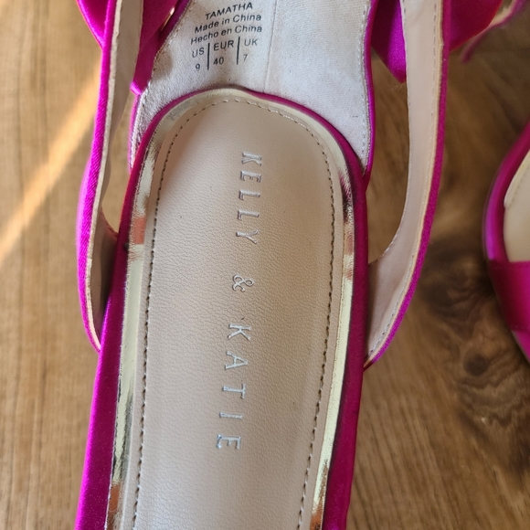 KELLY & KATIE - Picture 8 of 8